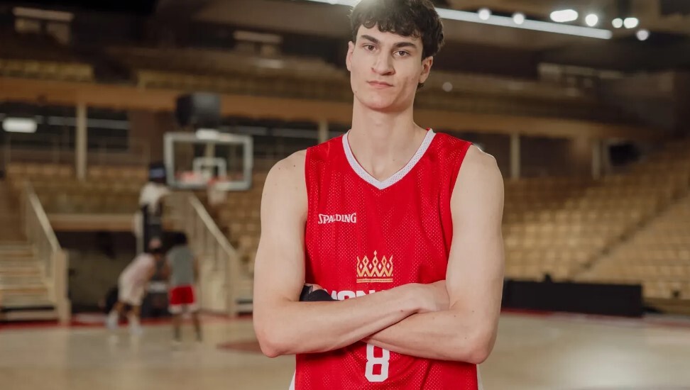 Українці за кордоном: Кличко оформив дабл-дабл в молодіжному чемпіонаті Франції